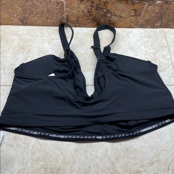 Yitty Smoothed Reality Plunge Bra Black Size 2X Wireless Seamless Support NWT - Picture 6 of 10